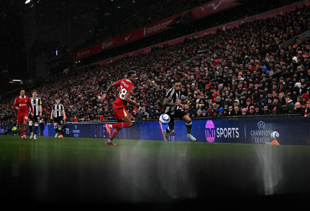 上演着一场 上演着一场